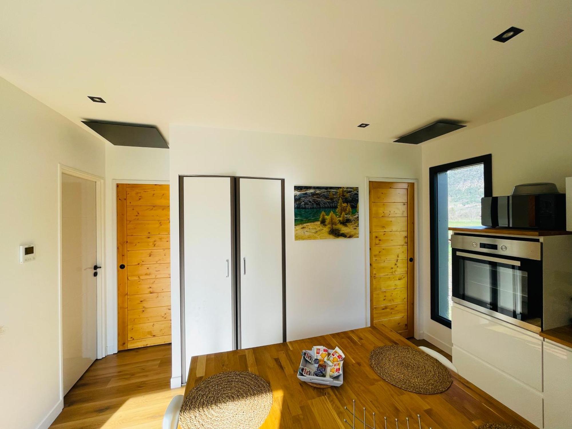 Charmant Logement Entre Lac Et Montagne Rochebrune  Exterior photo